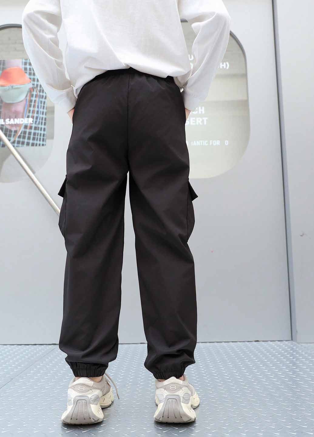 Черные спортивные демисезонные брюки карго SHEIN