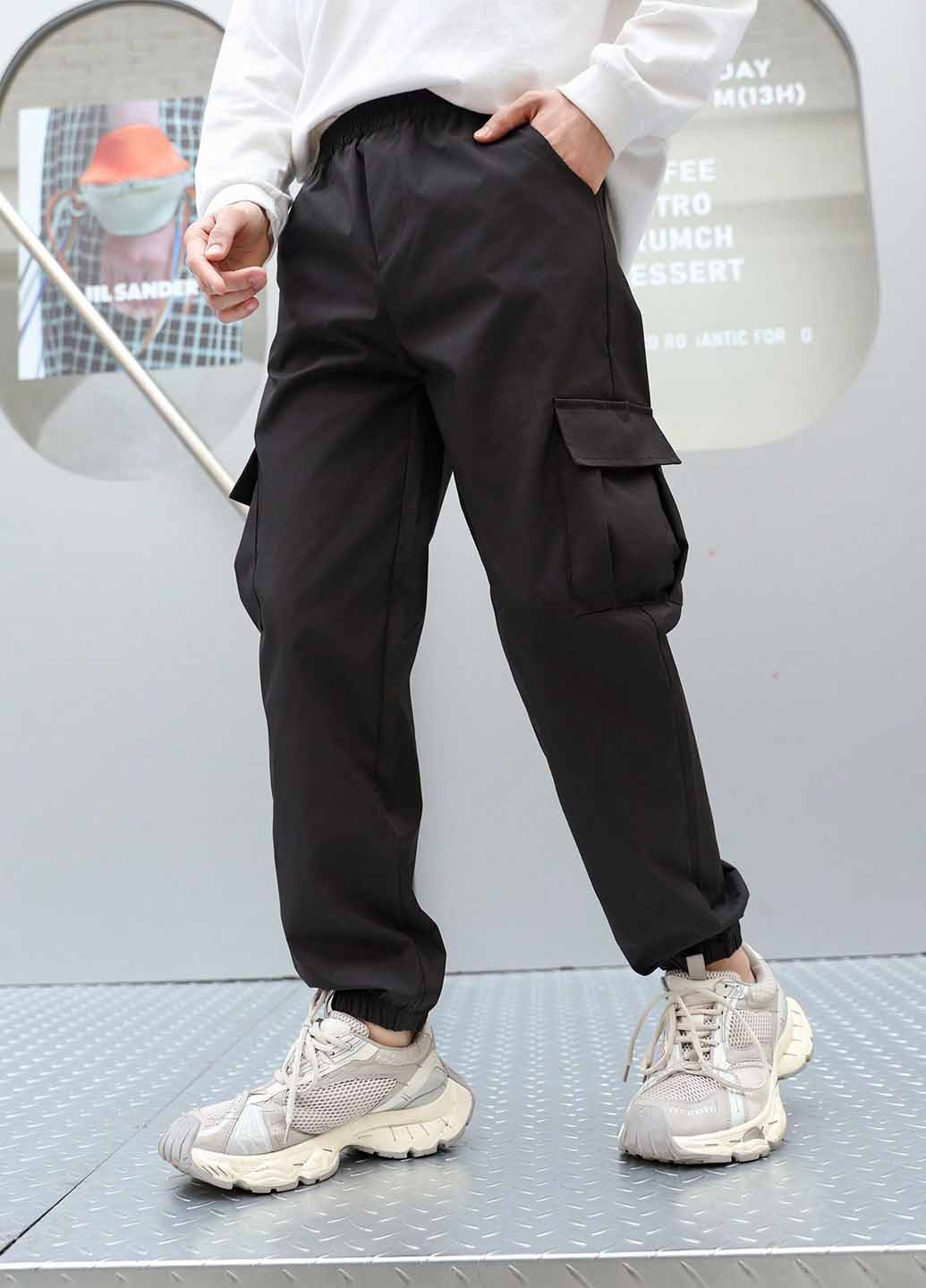 Черные спортивные демисезонные брюки карго SHEIN