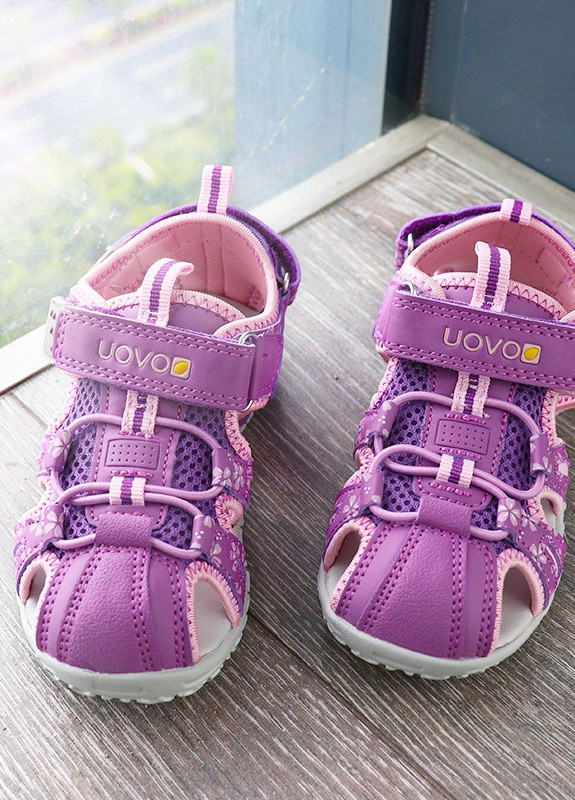 Фиолетовые кэжуал сандалии для девочки сиреневые цветы Uovo