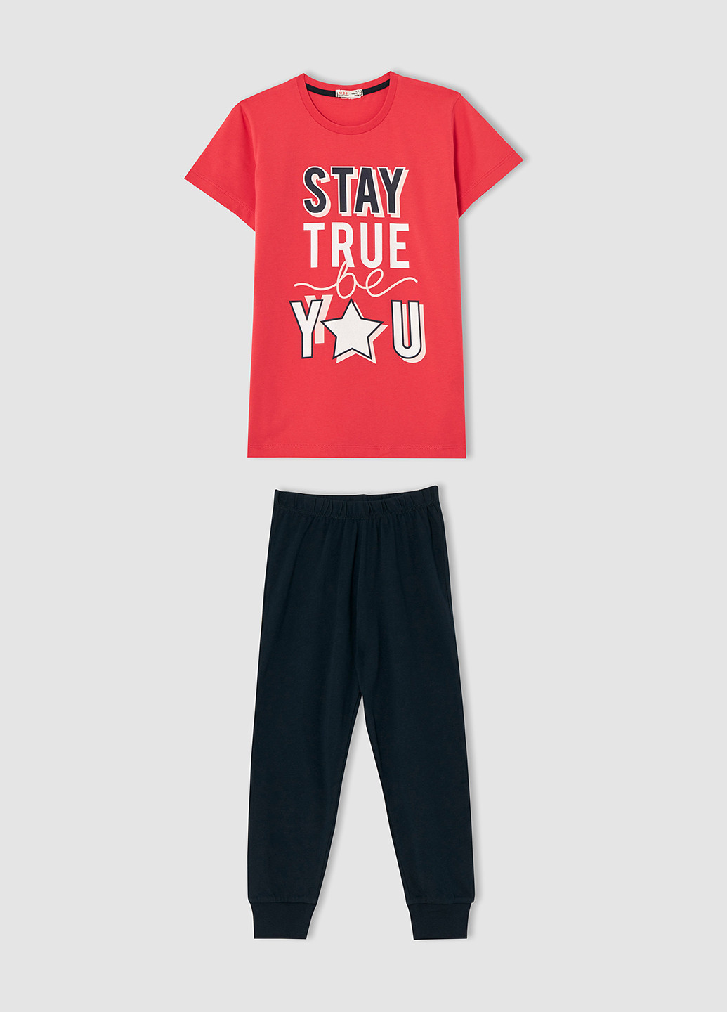 Червона всесезон піжама (футболка, штани) футболка + штани DeFacto