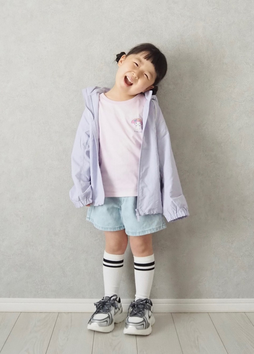 Сиреневая демисезонная ветровка Uniqlo