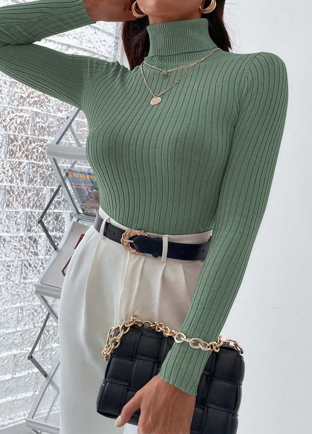 М'ятний демісезонний светр SHEIN