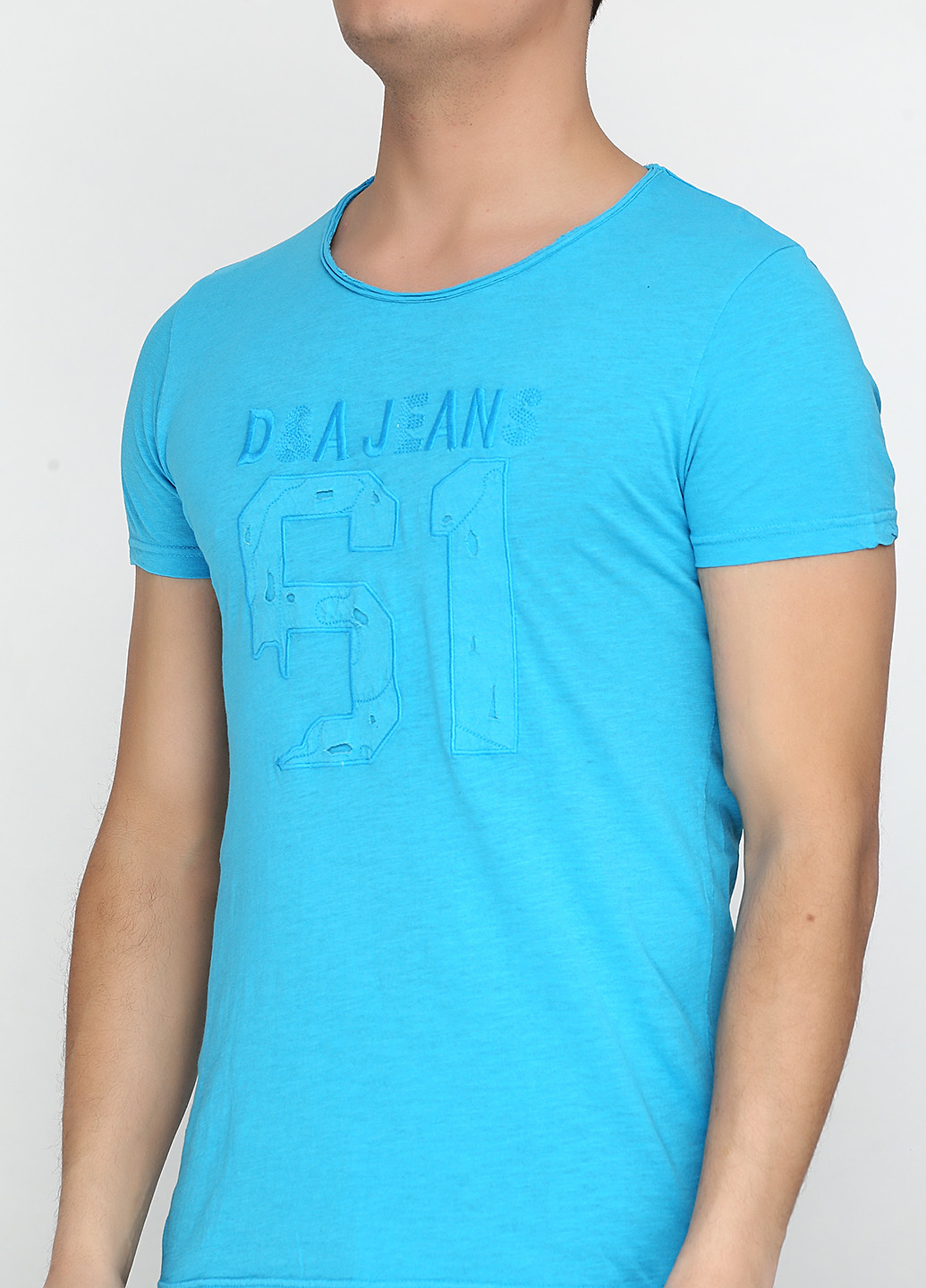 Блакитна футболка D&A
