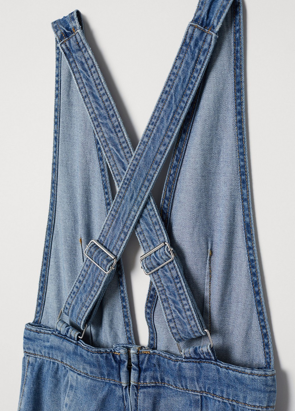 Блакитна джинсова комбінезон H&M однотонна
