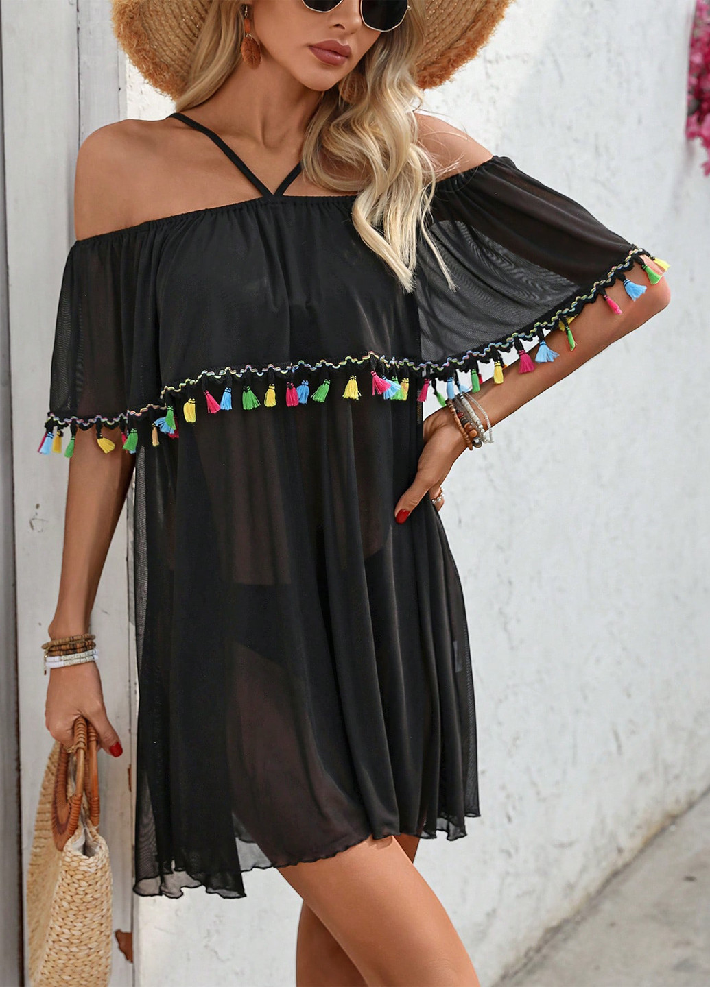 Черное пляжное платье с открытыми плечами SHEIN однотонное