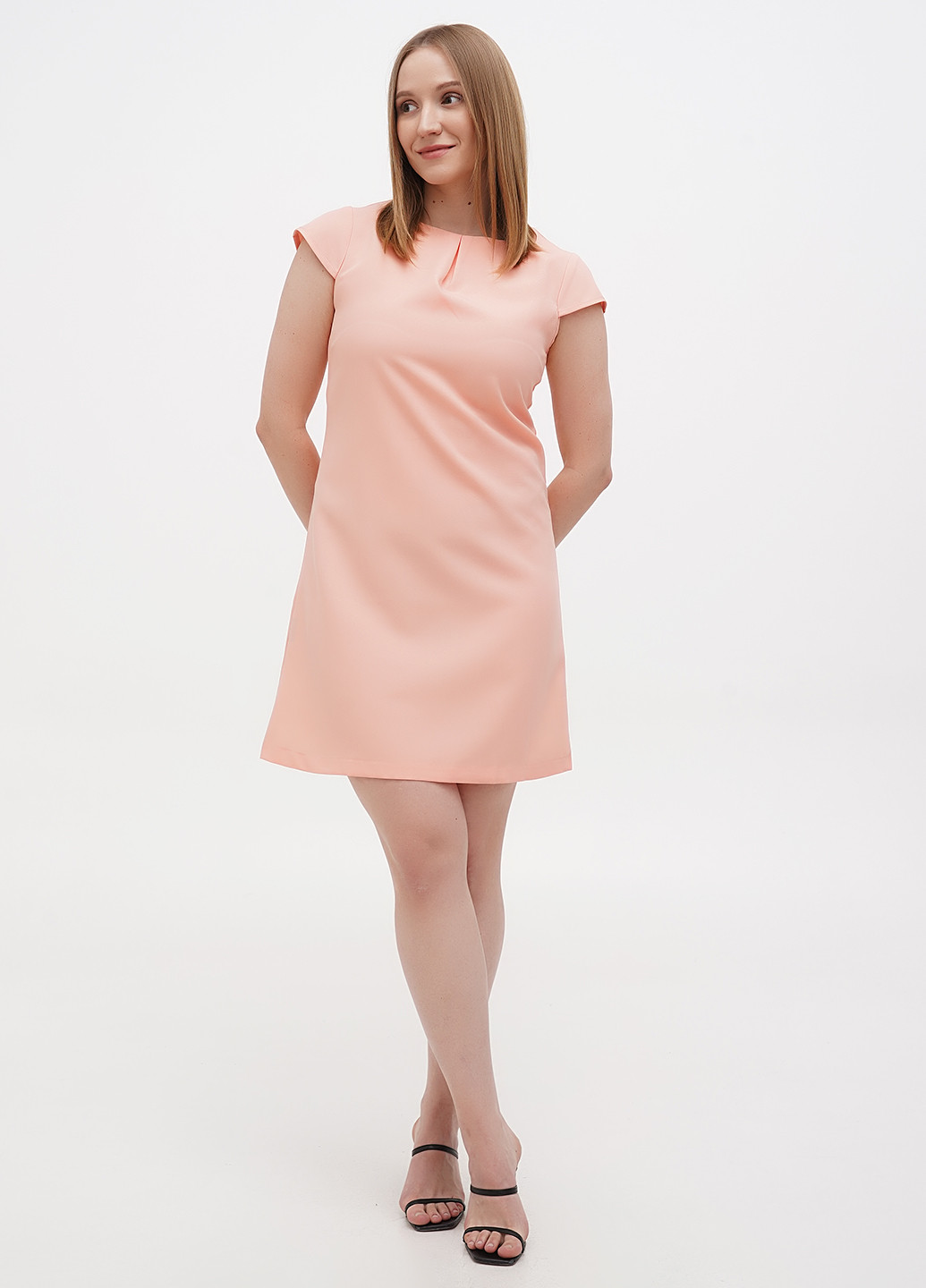 Светло-розовое кэжуал платье а-силуэт Rebecca Tatti однотонное