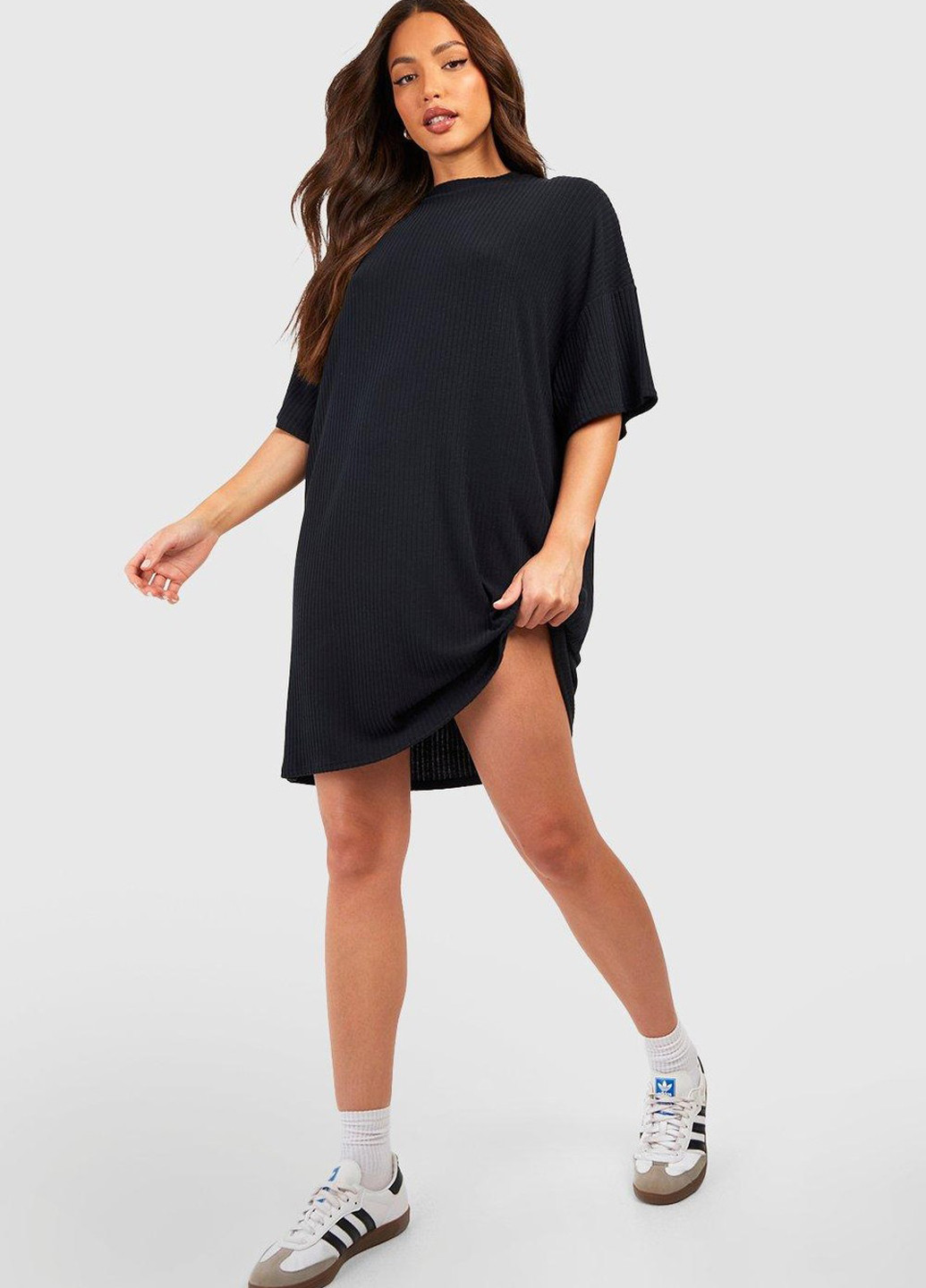 Черное кэжуал платье платье-футболка Boohoo однотонное