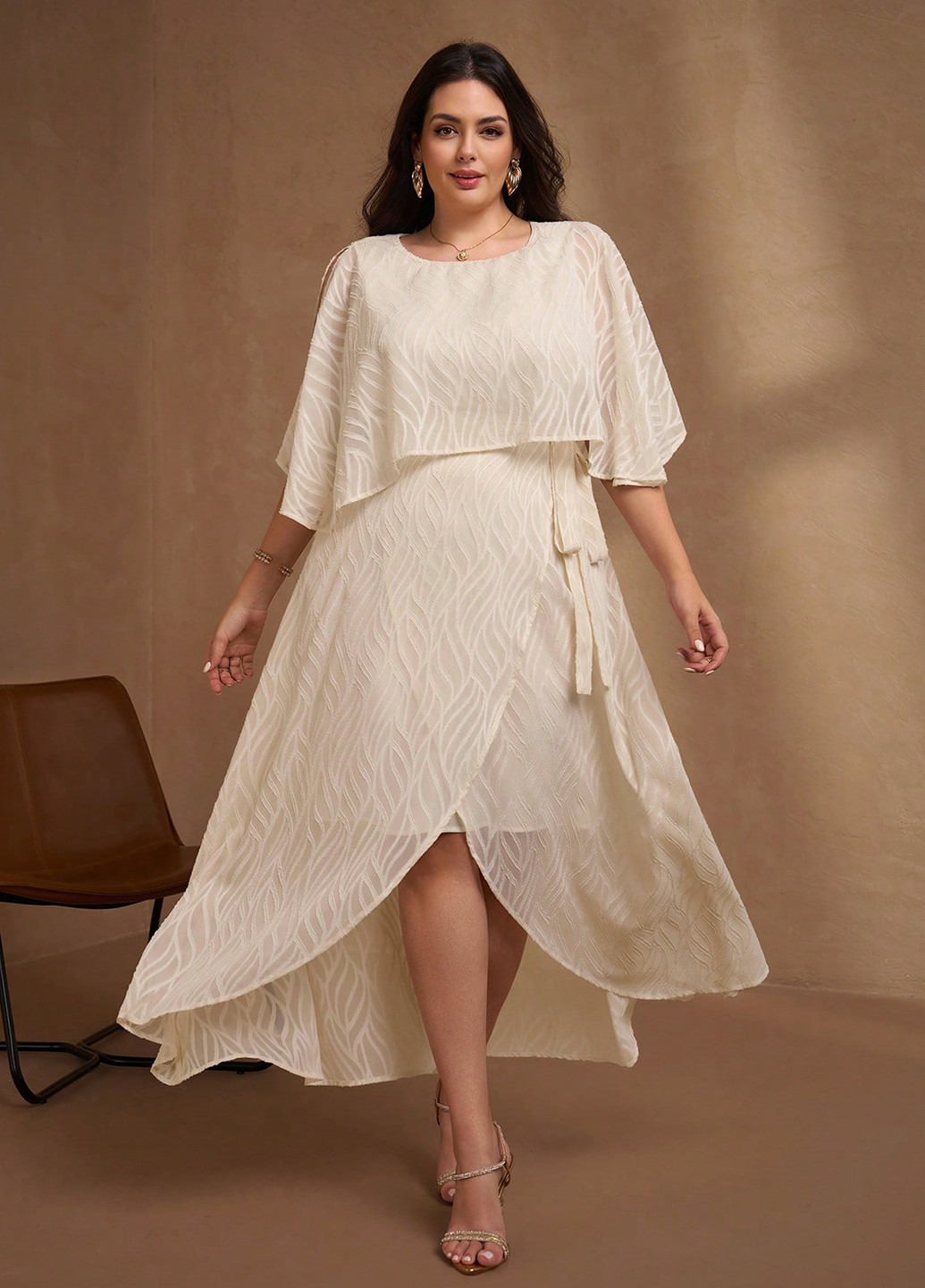 Кремова святковий сукня на запах SHEIN однотонна