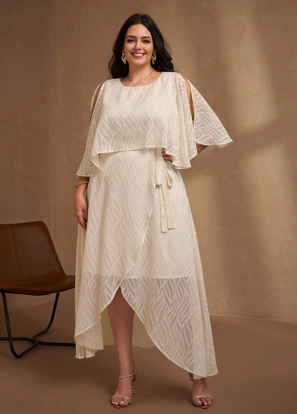 Кремова святковий сукня на запах SHEIN однотонна