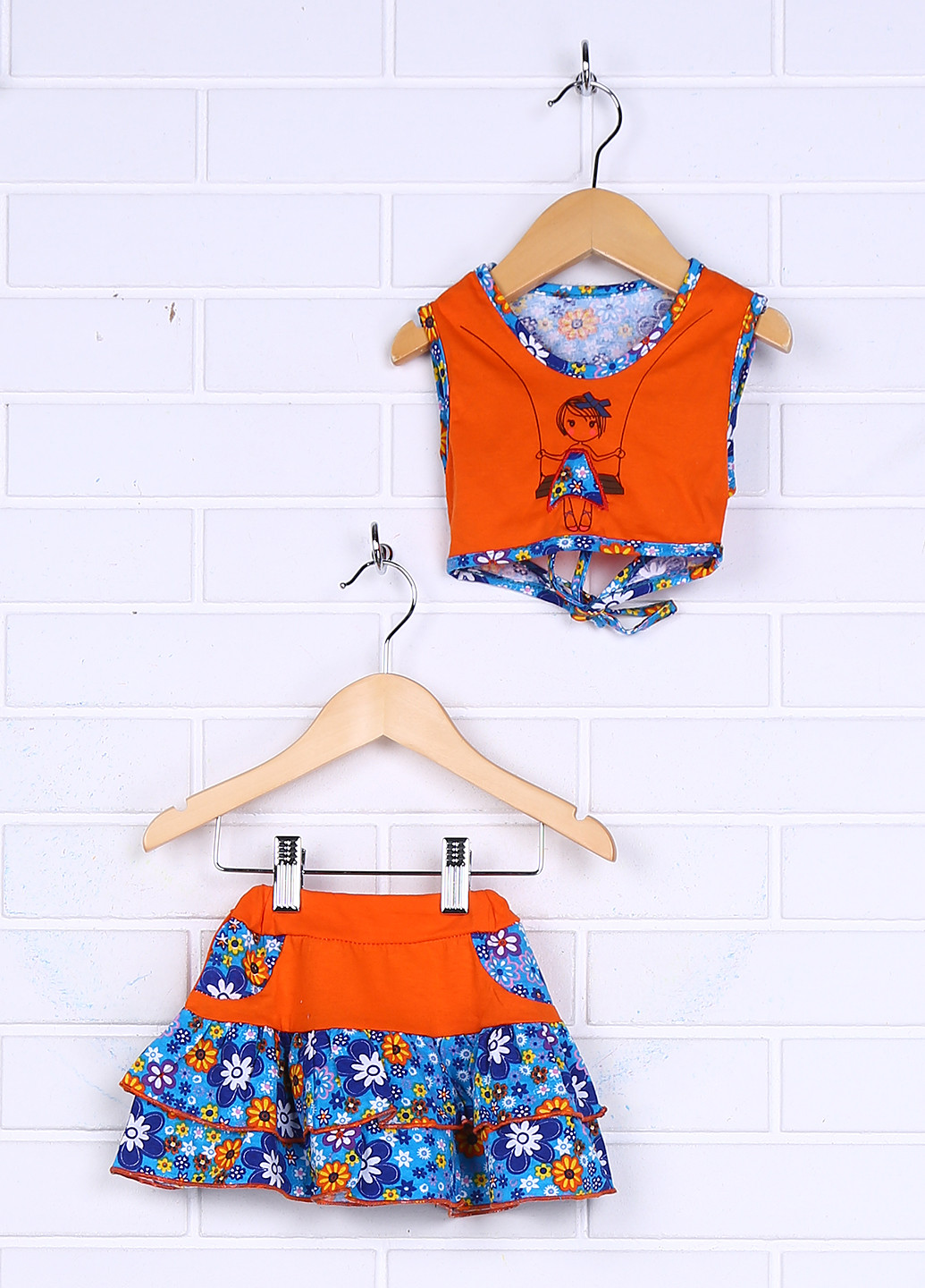Оранжевый летний костюм (топ, юбка) юбочный Baby Art