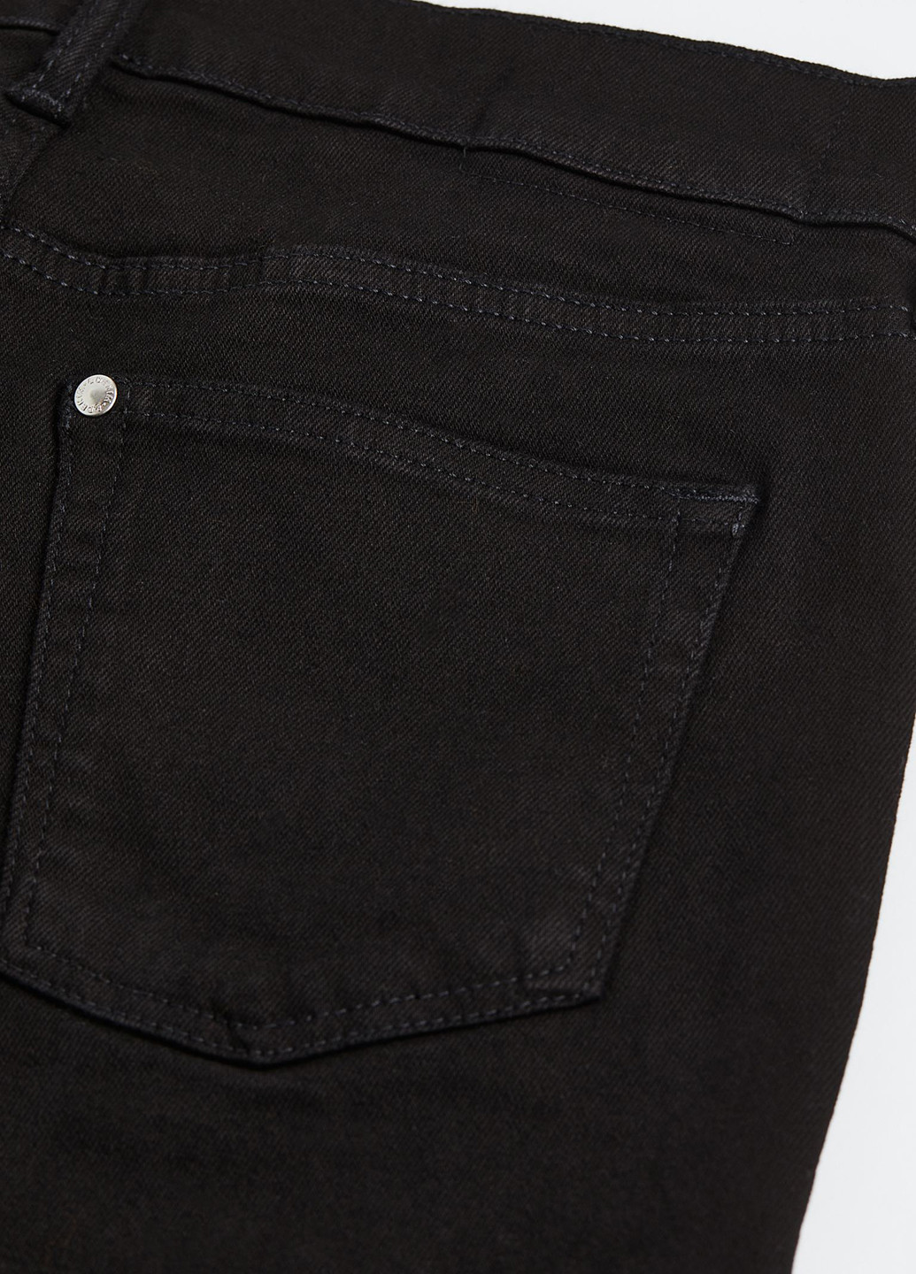 Черные демисезонные зауженные джинсы H&M