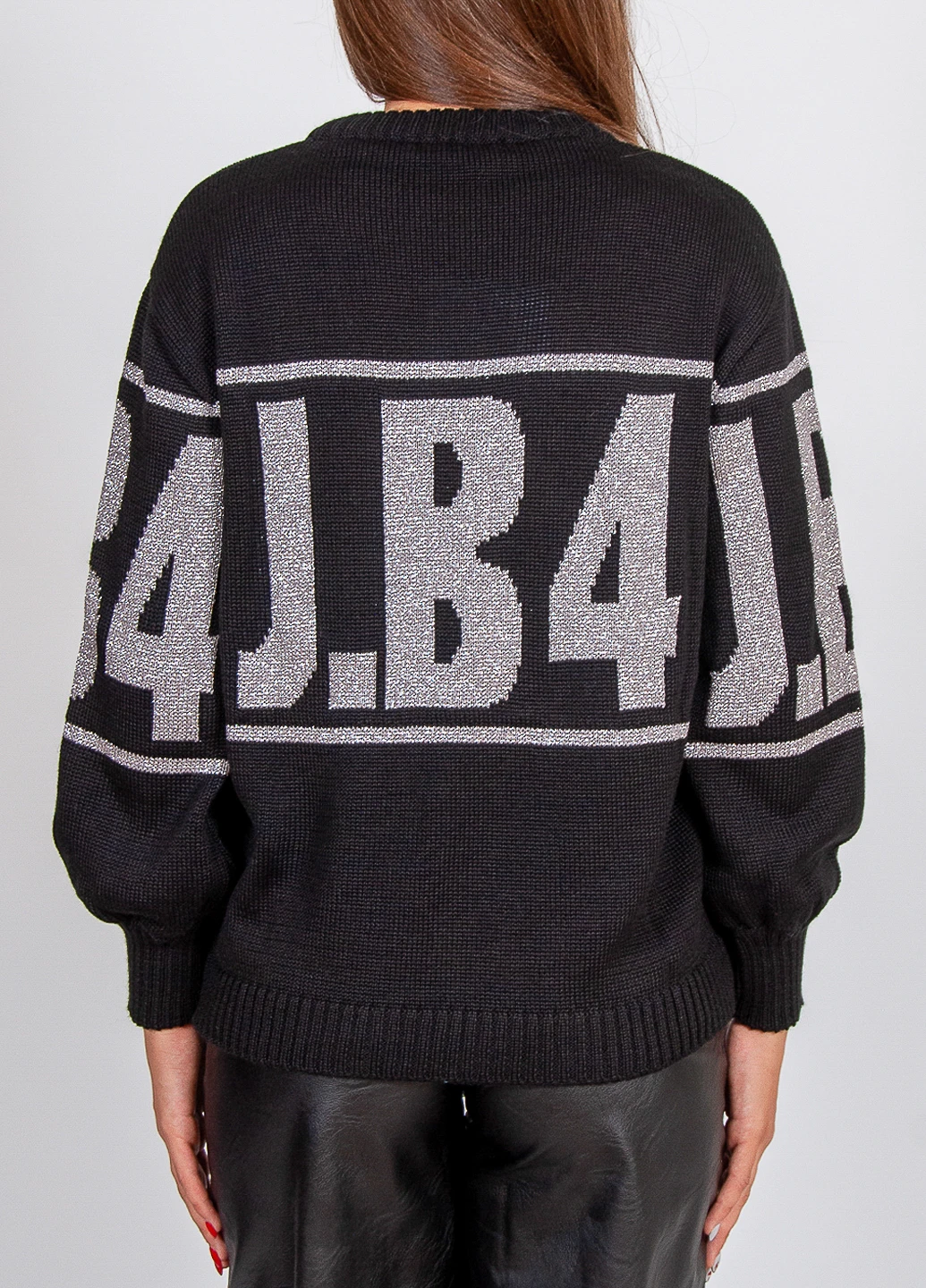 Чорний зимовий светр J.B4 (Just Before)
