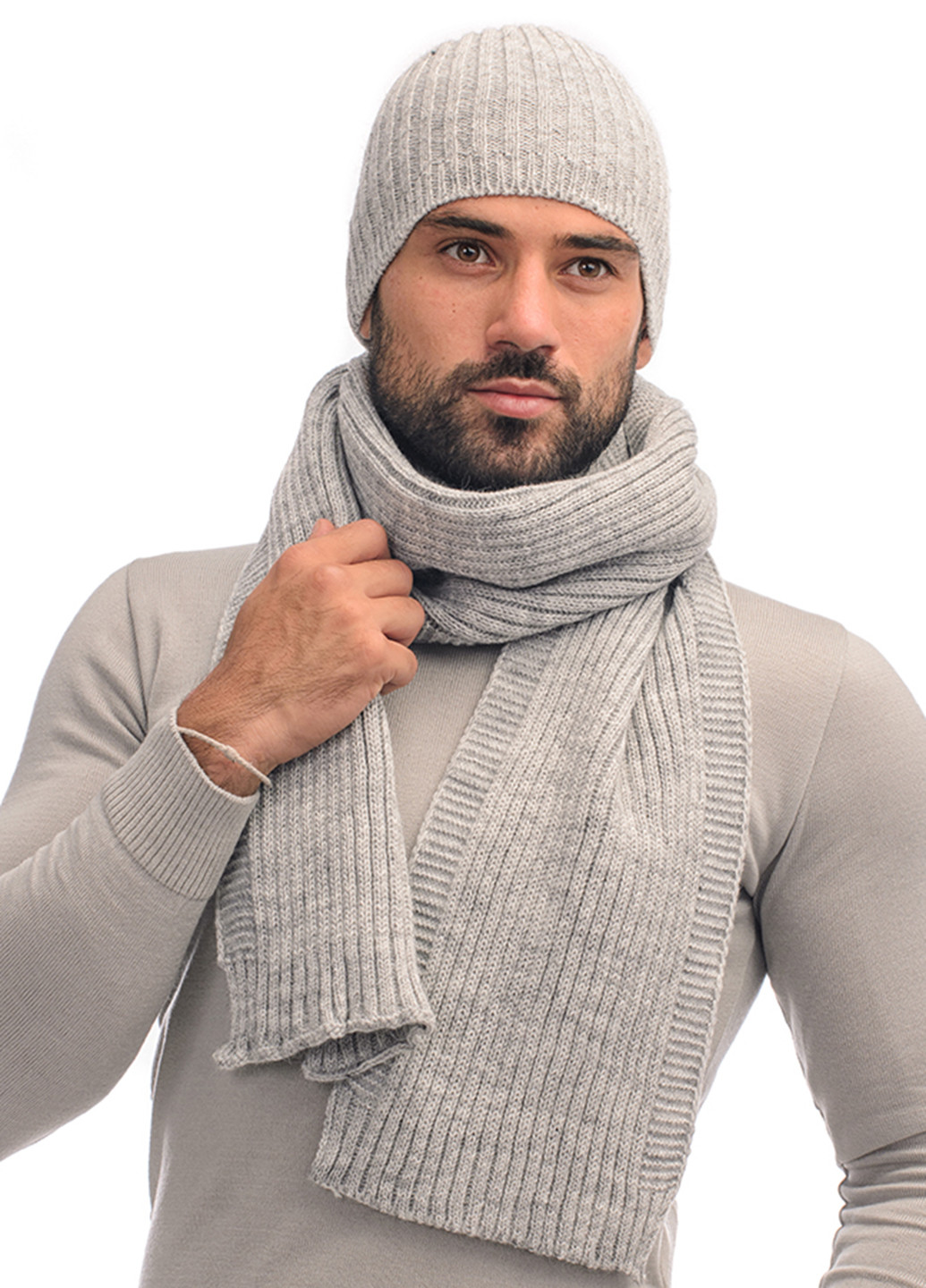 Светло-серый зимний комплект (шапка, шарф) SVTR