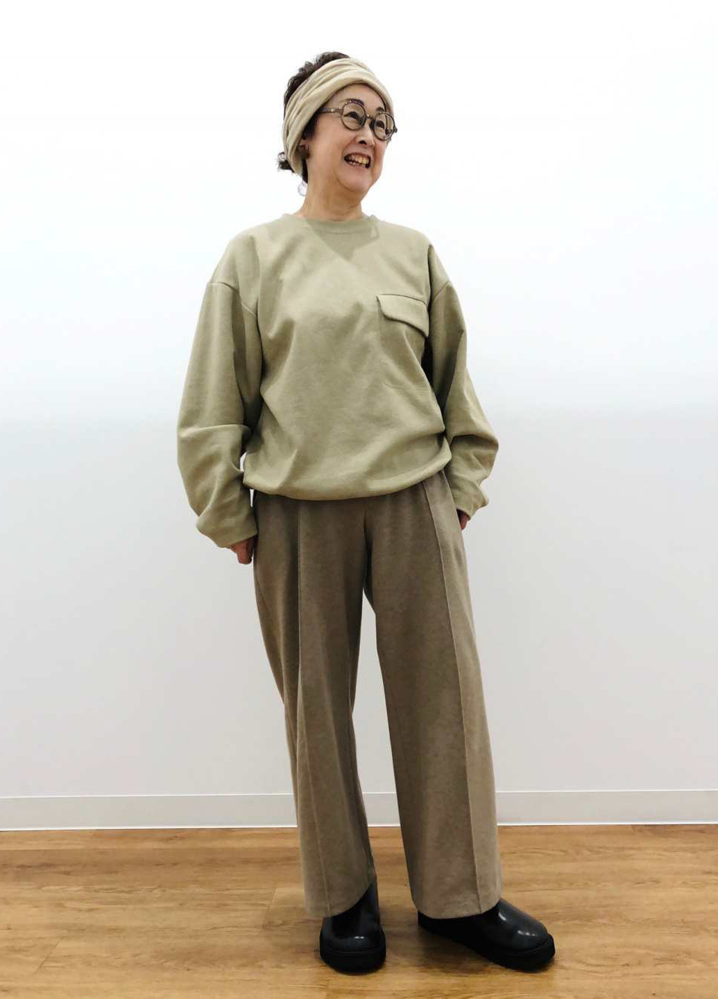 Бежевый свитшот Uniqlo меланж без декора (324631971)