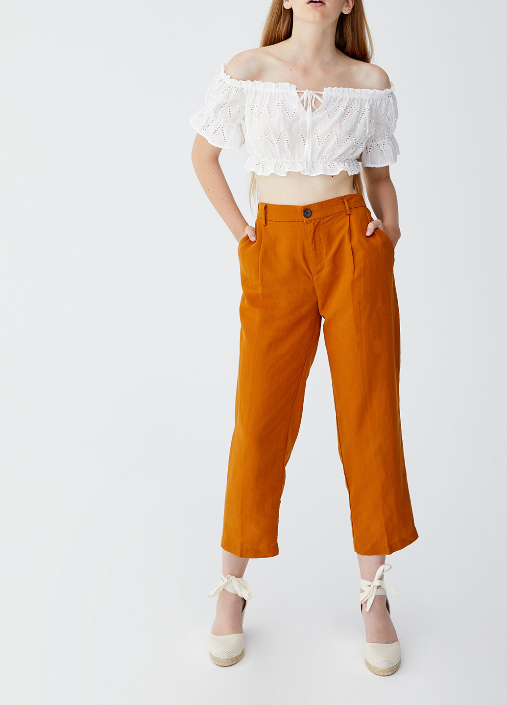 Оранжевые кэжуал демисезонные прямые брюки Pull & Bear