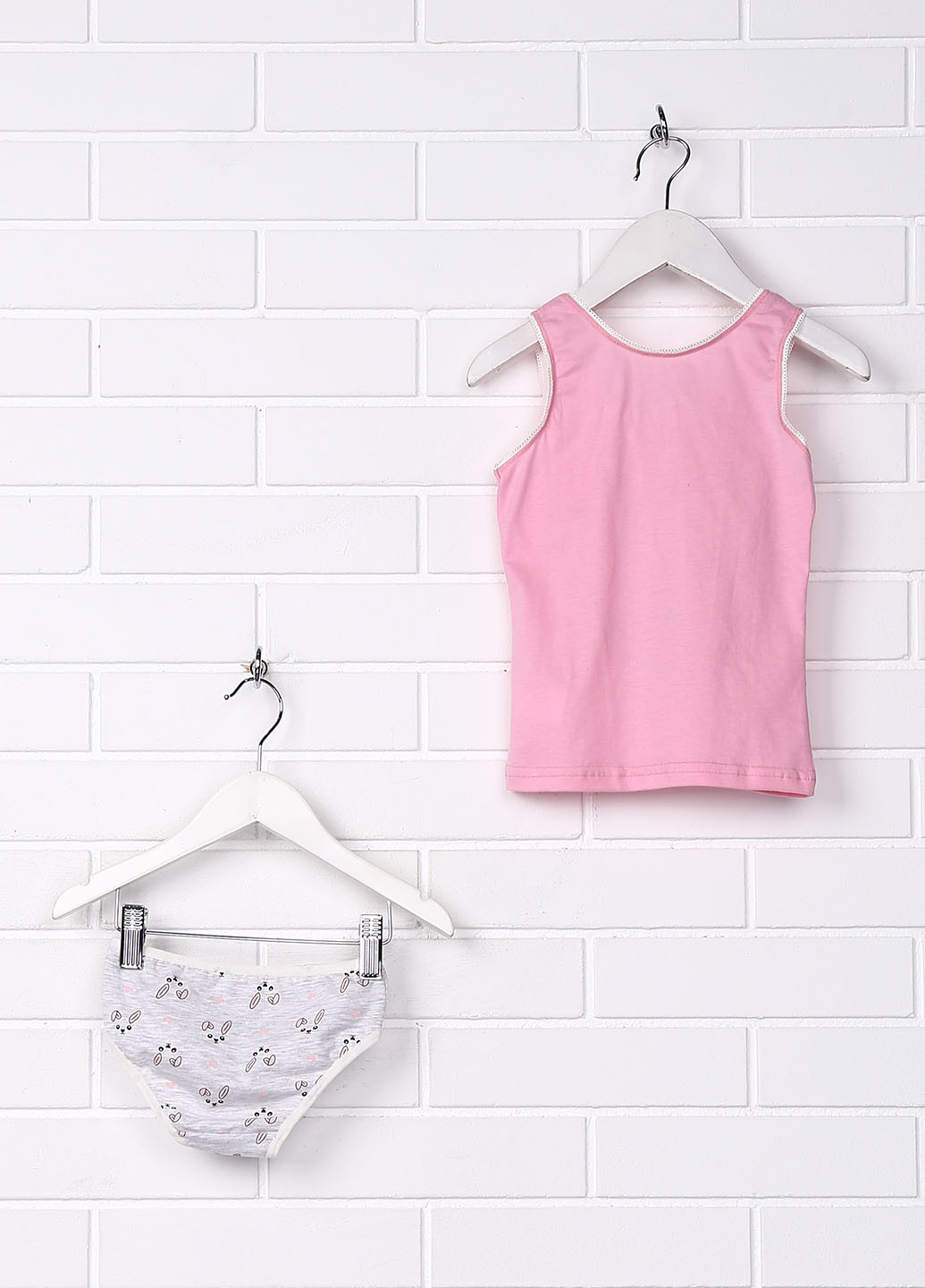 Светло-розовый демисезонный комплект (майка, трусики) Фабрика наш одяг