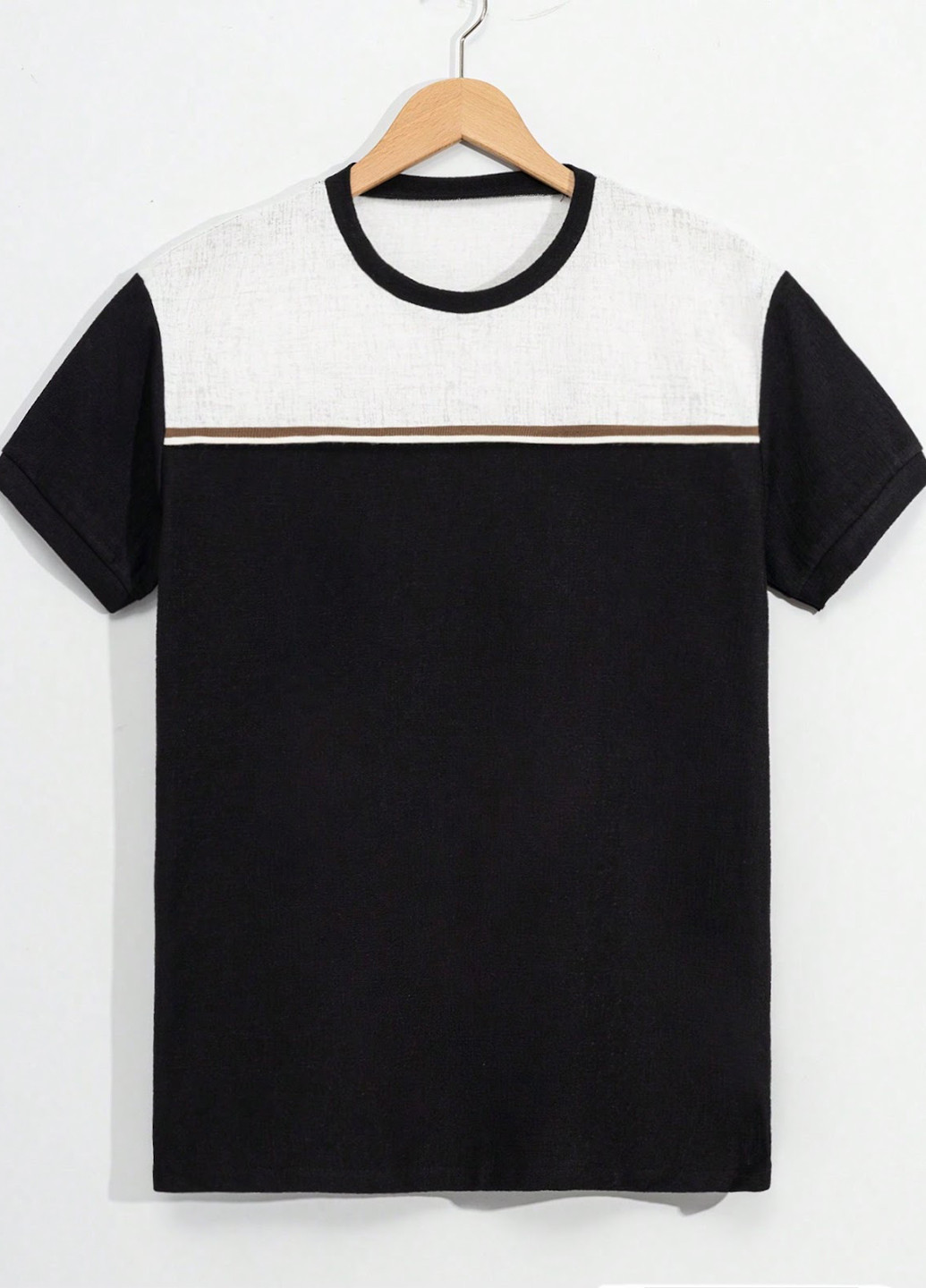 Чорна футболка SHEIN