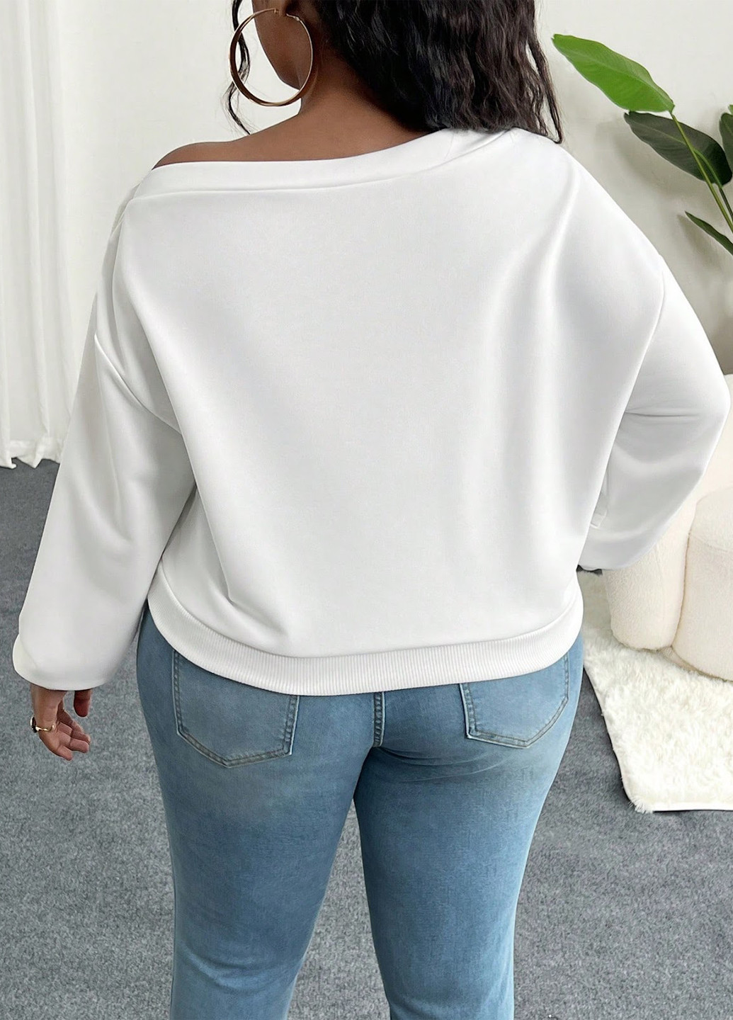 Белый свитшот SHEIN однотонный пуговицы (330776250)