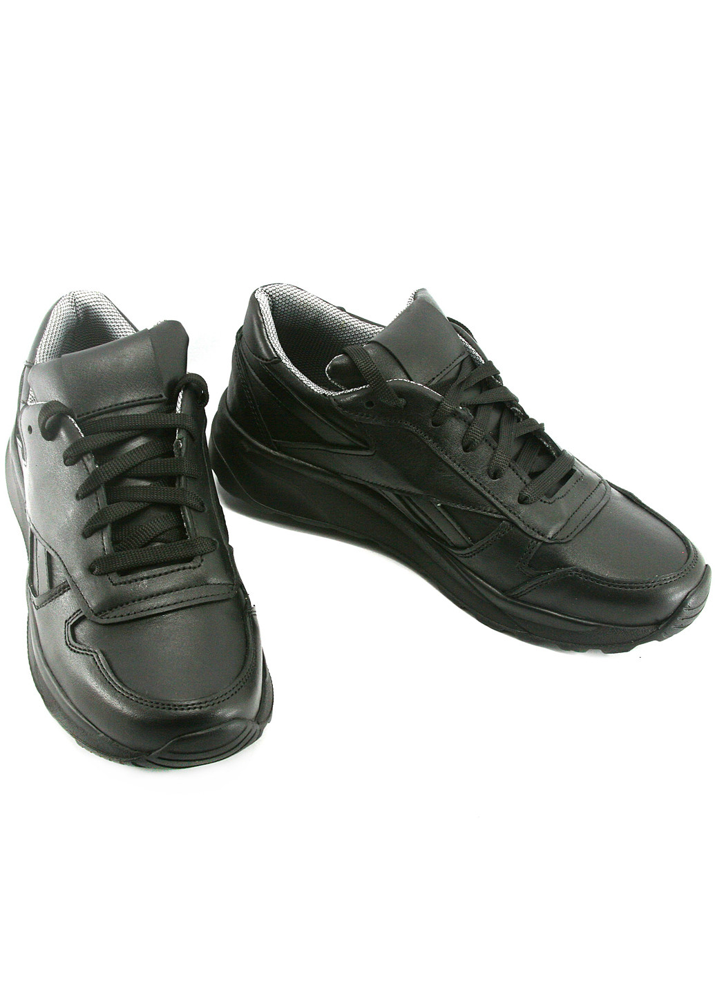 Черные демисезонные кроссовки Mila