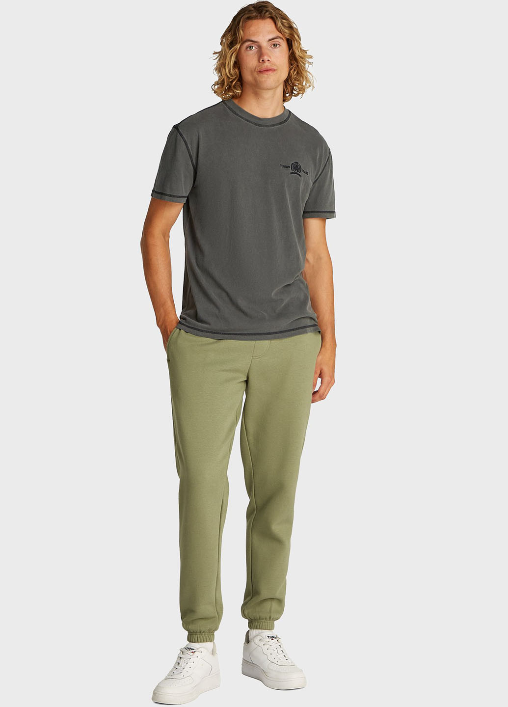 Серая футболка Tommy Jeans