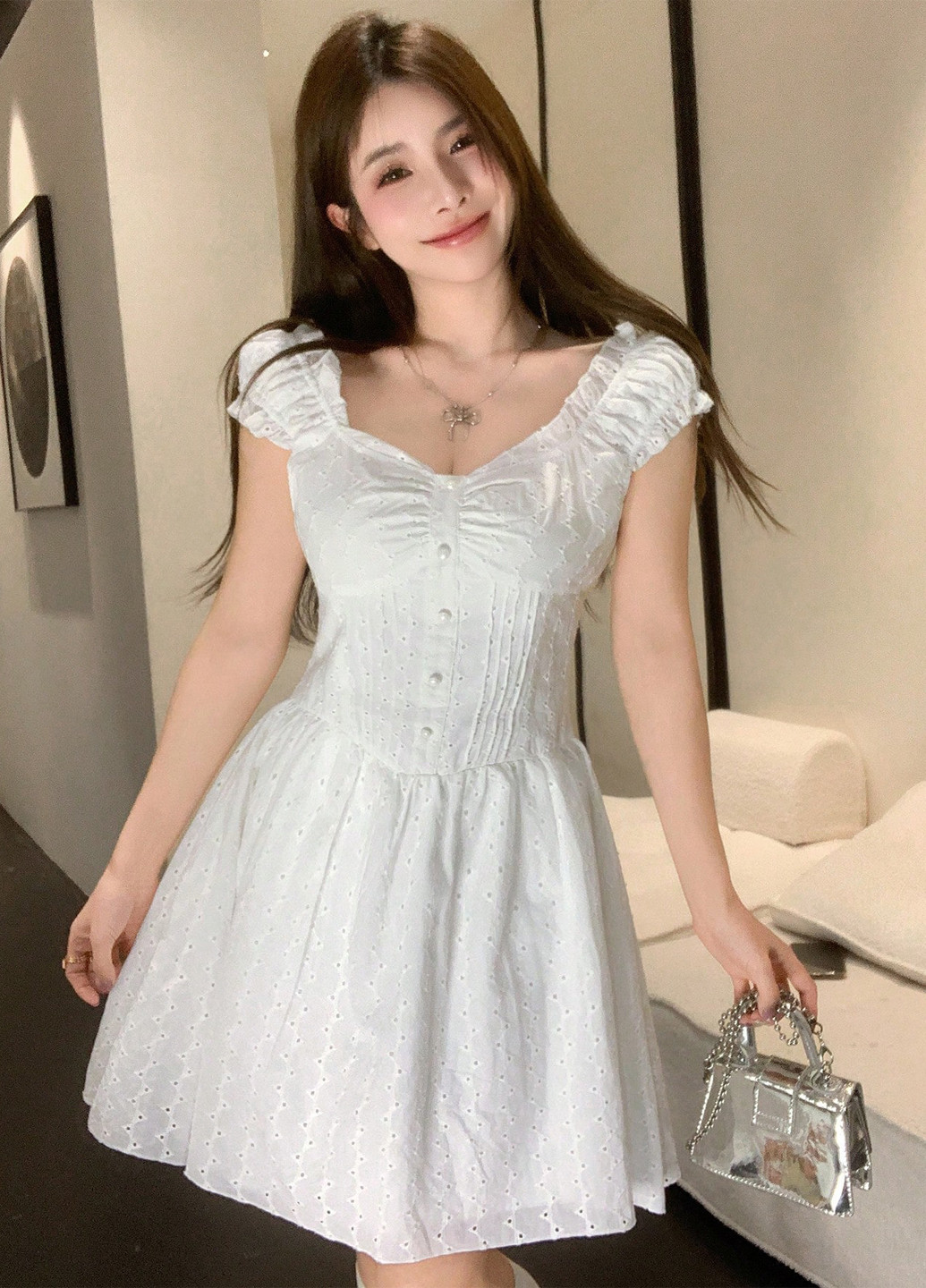 Белое кэжуал платье клеш SHEIN однотонное