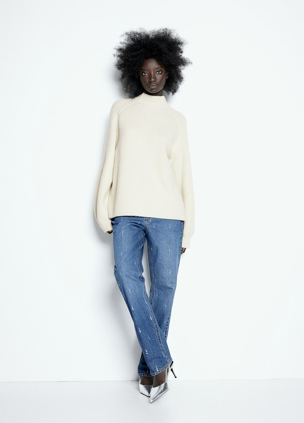 Кремовый демисезонный свитер H&M