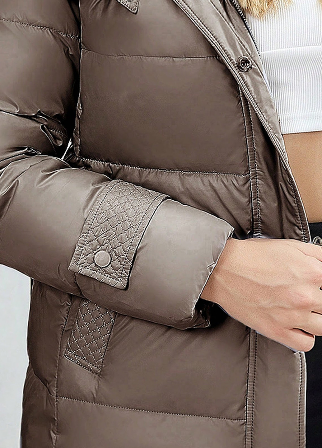 Серо-бежевая зимняя куртка SHEIN