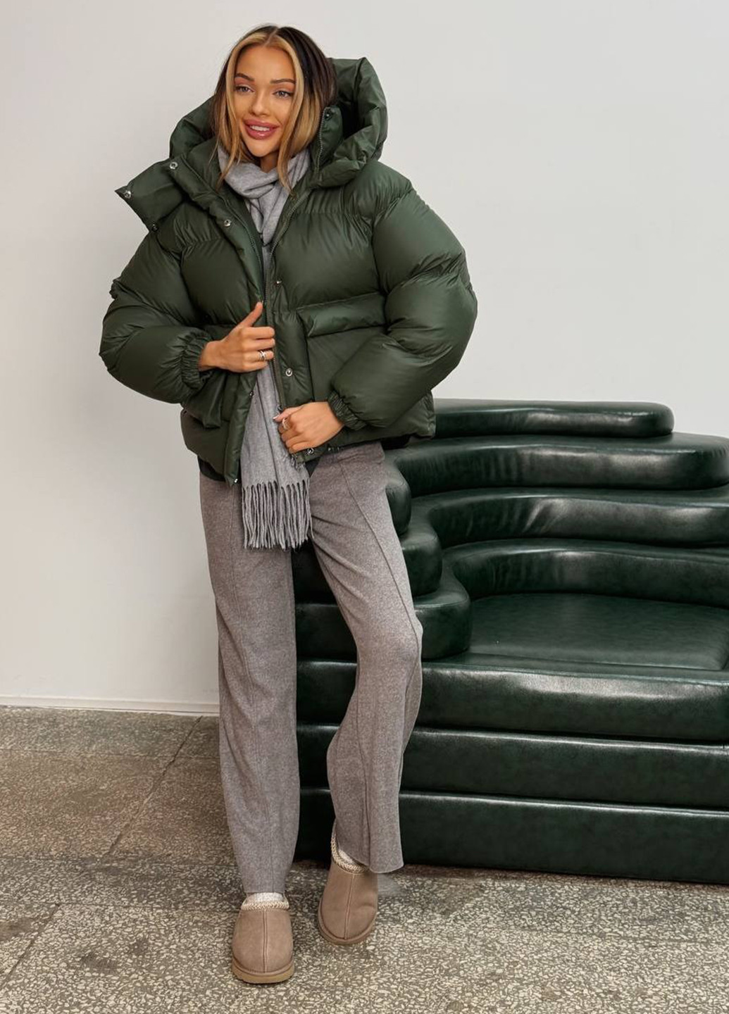 Оливковий зимній Пуховик No Brand