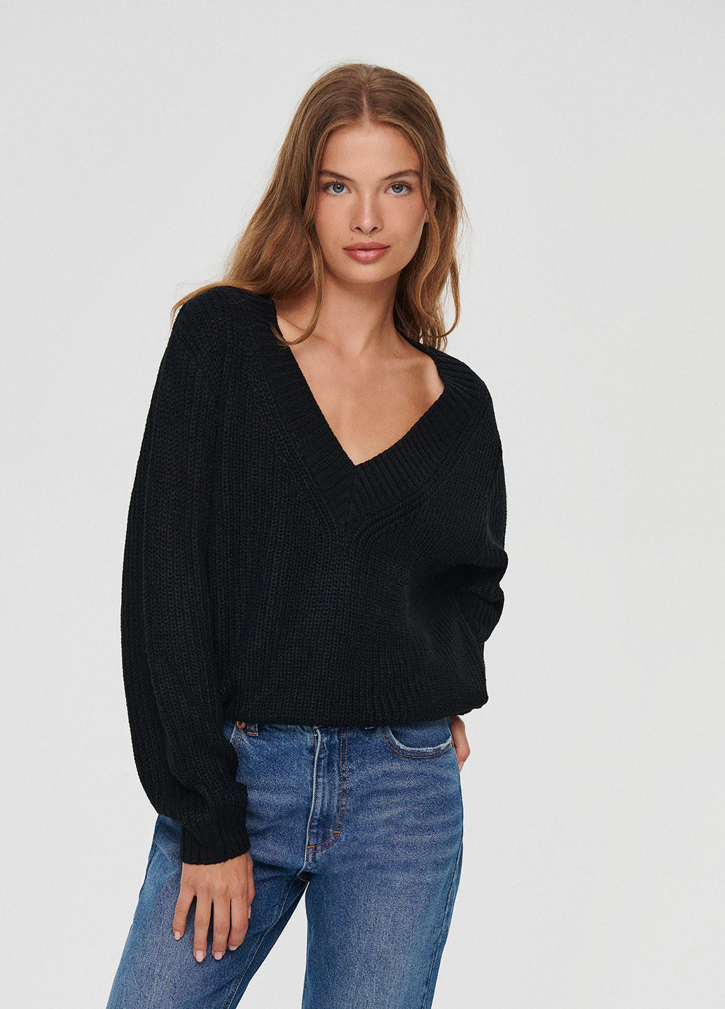 Черный демисезонный пуловер пуловер House