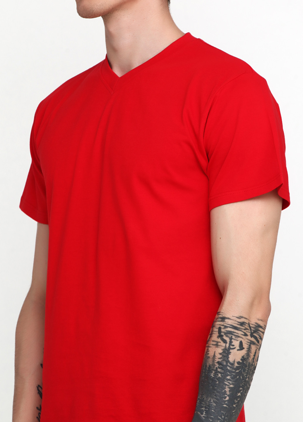 Красная футболка Senti