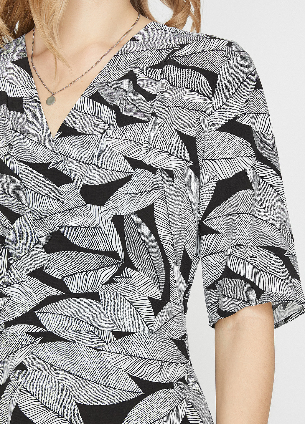 Черно-белое кэжуал платье KOTON