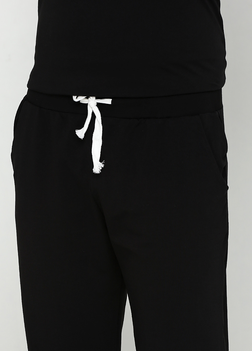 Черный демисезонный комплект (футболка, брюки) Ipektenim