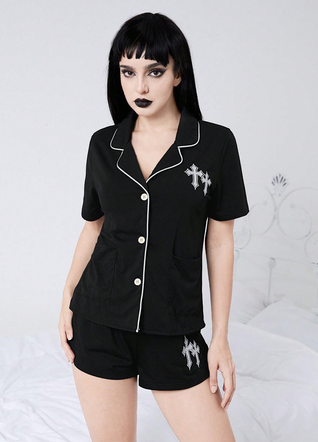 Черная всесезон пижама (рубашка, шорты) рубашка + шорты Romwe