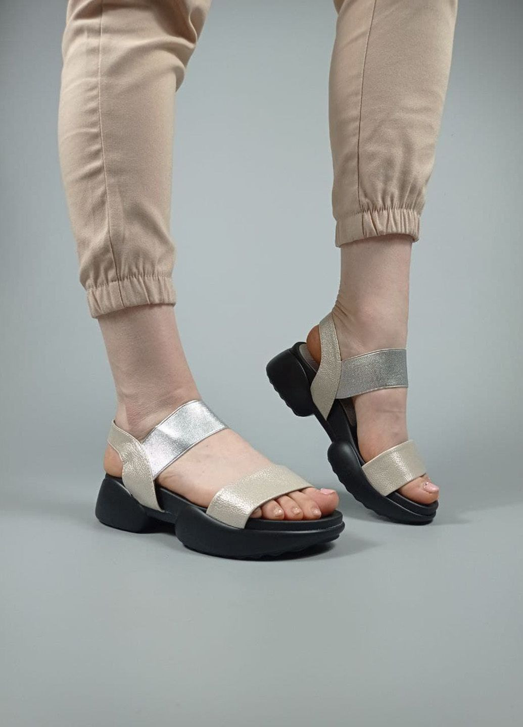 Комбинированные босоножки VIKA