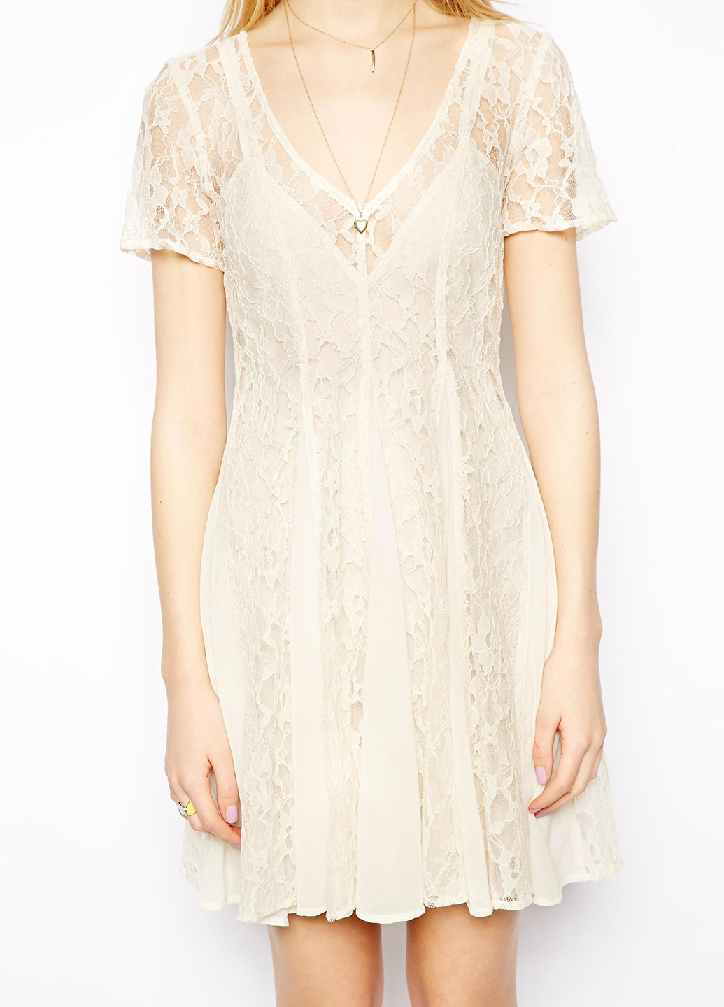 Молочна кежуал сукня кльош Asos однотонна