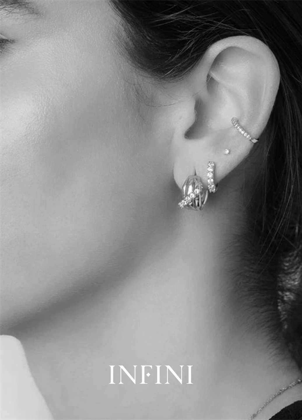 Каффы серебряные Infini с цирконами (245691976)
