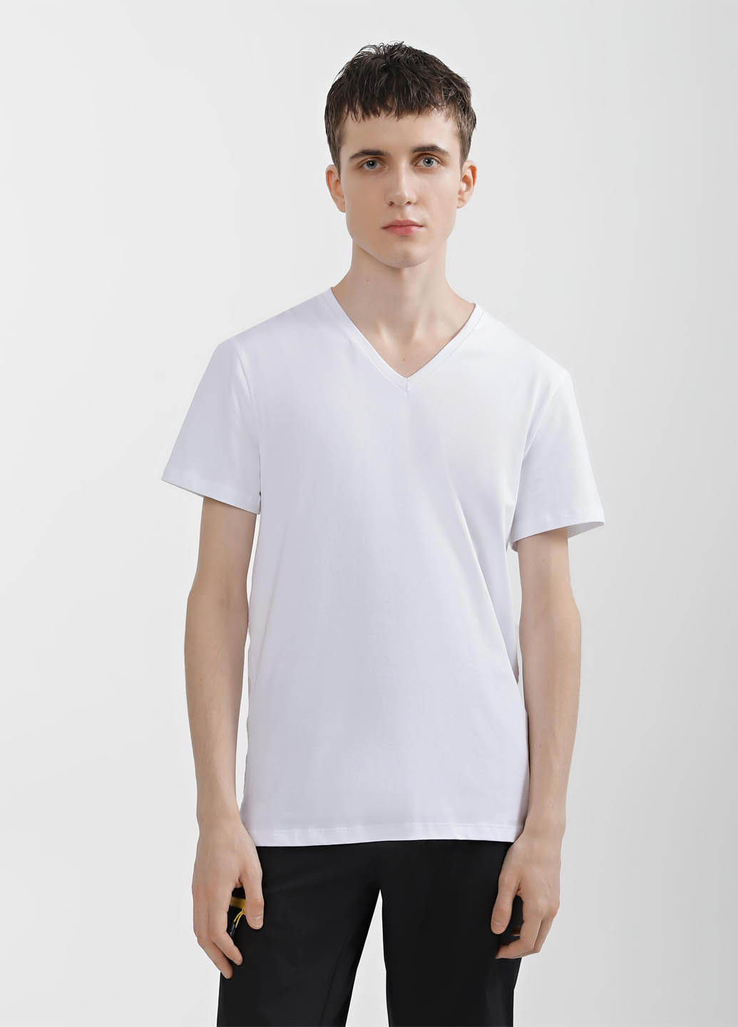 Біла футболка DAGI