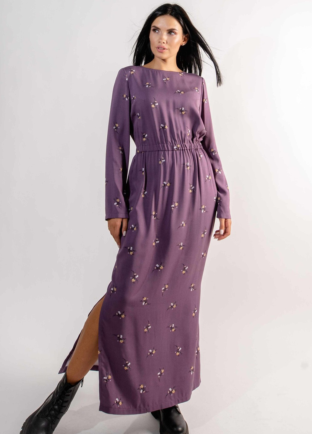 Фиолетовое кэжуал платье аделия пл 1821 фиолет принт Ри Мари однотонное