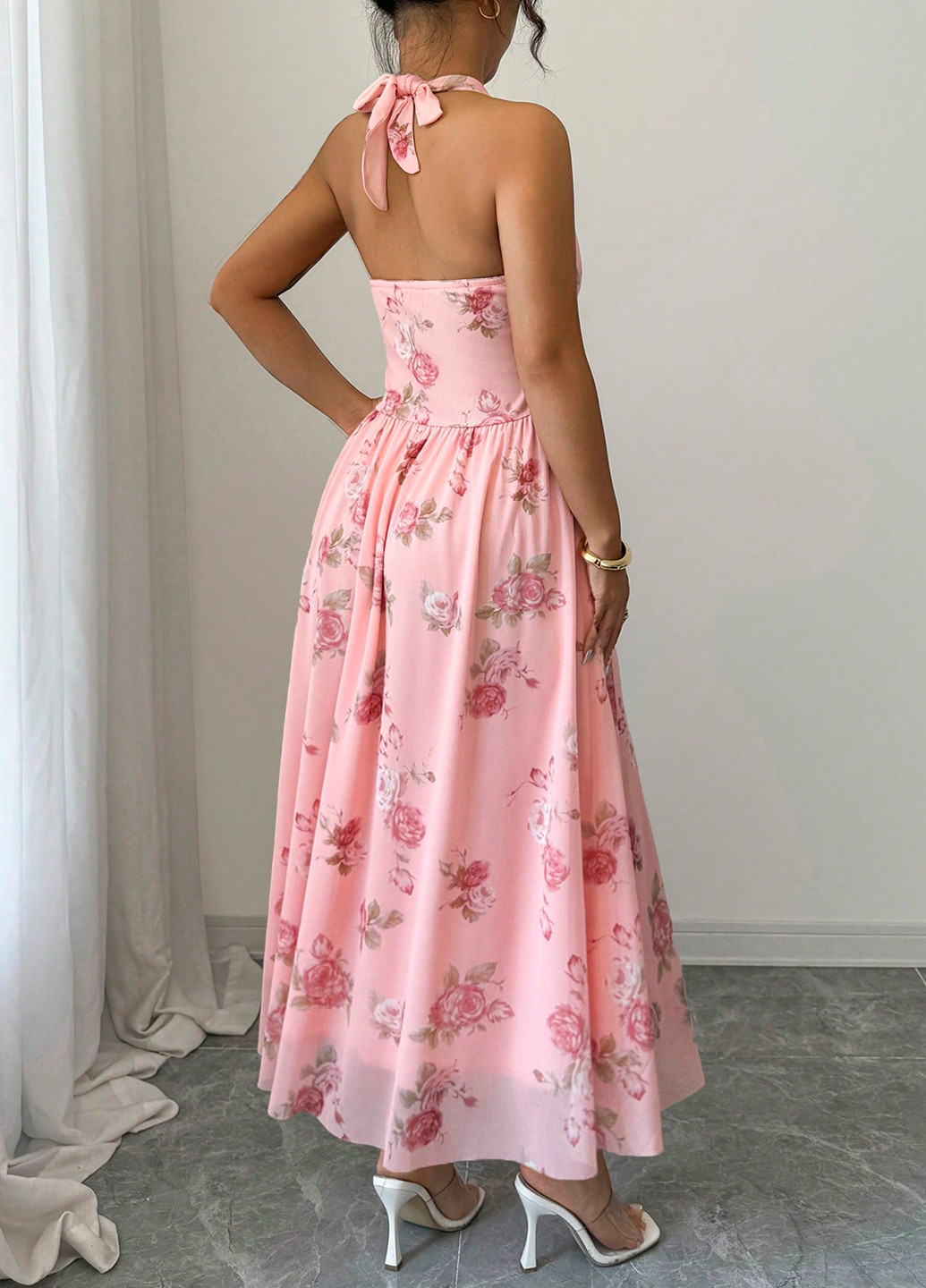 Розовое вечернее платье силуэтная, с юбкой-солнце, с открытой спиной SHEIN розы