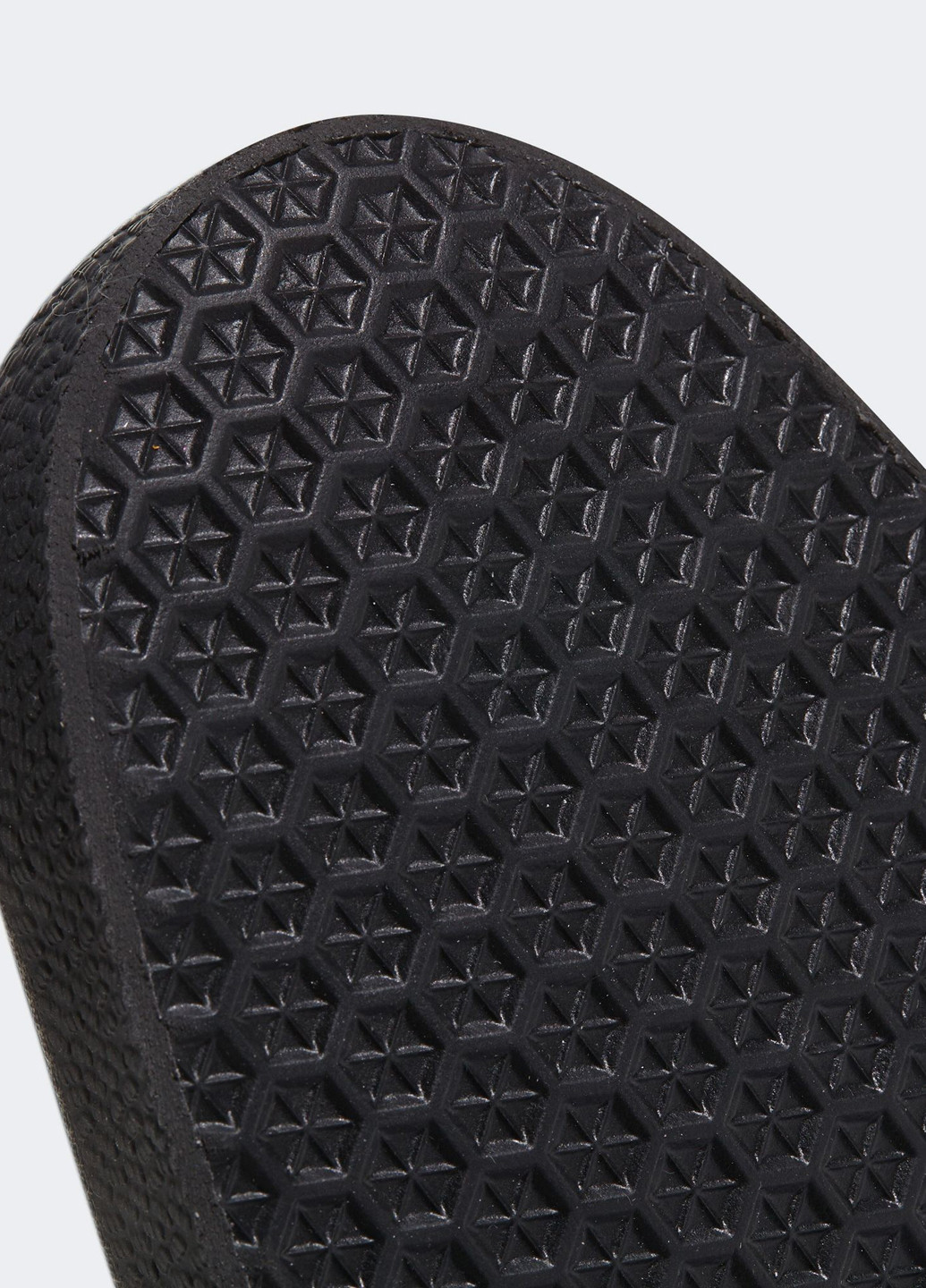 Черные всесезонные кроссовки adidas GAZELLE