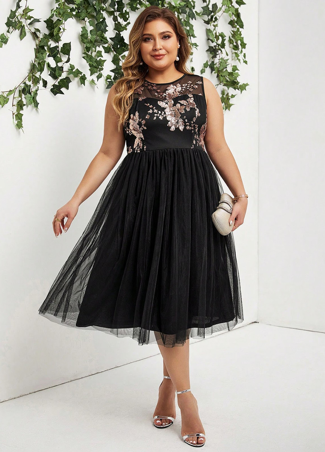 Чорна коктейльна, кежуал сукня з пишною спідницею, кльош SHEIN з квітковим принтом