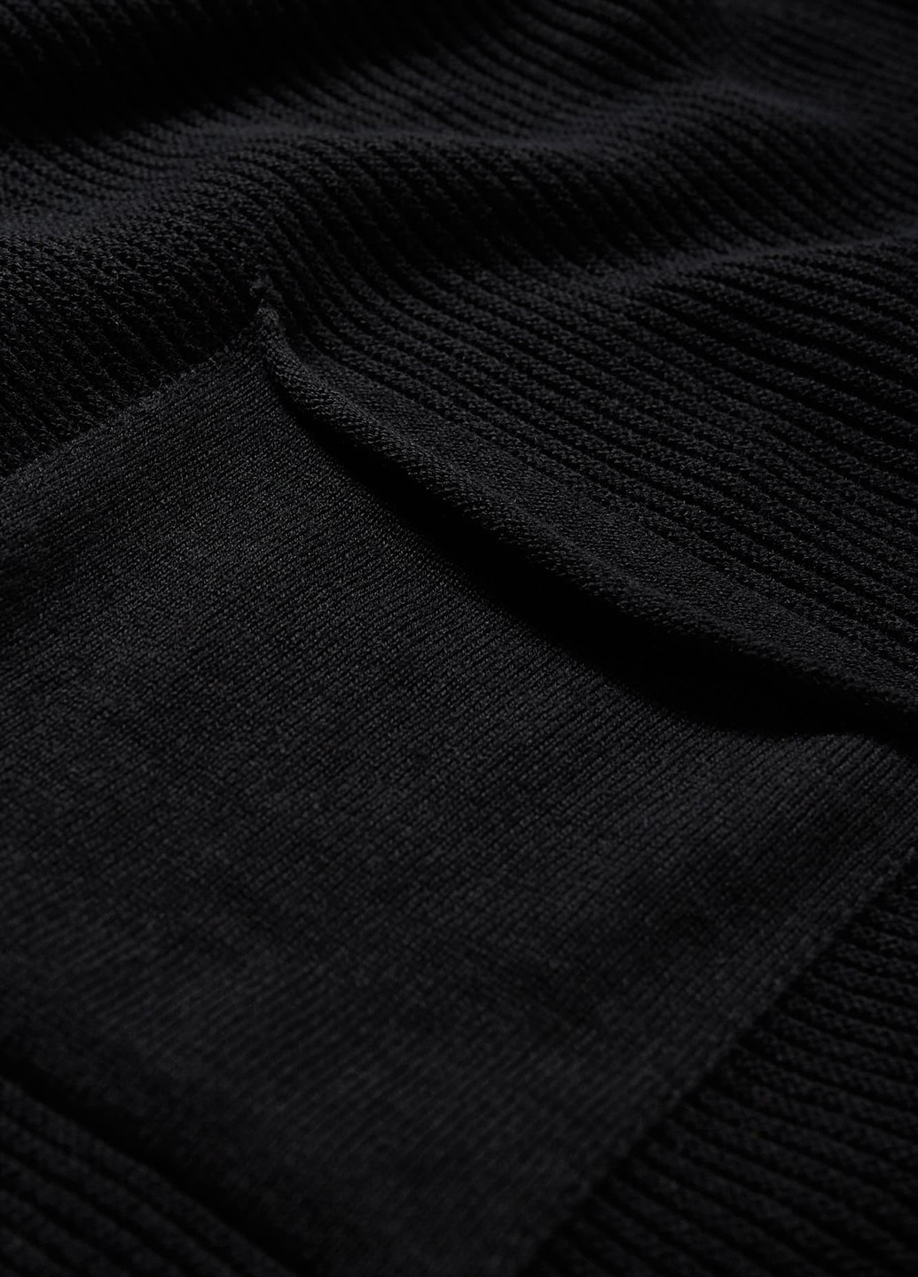 Чорний демісезонний светр C&A