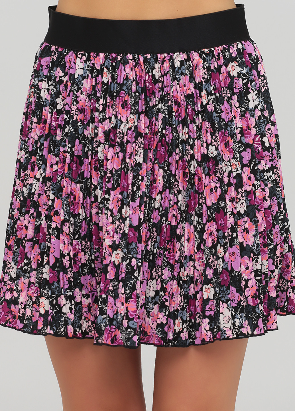 Черная кэжуал цветочной расцветки юбка C&A плиссе, клешированная