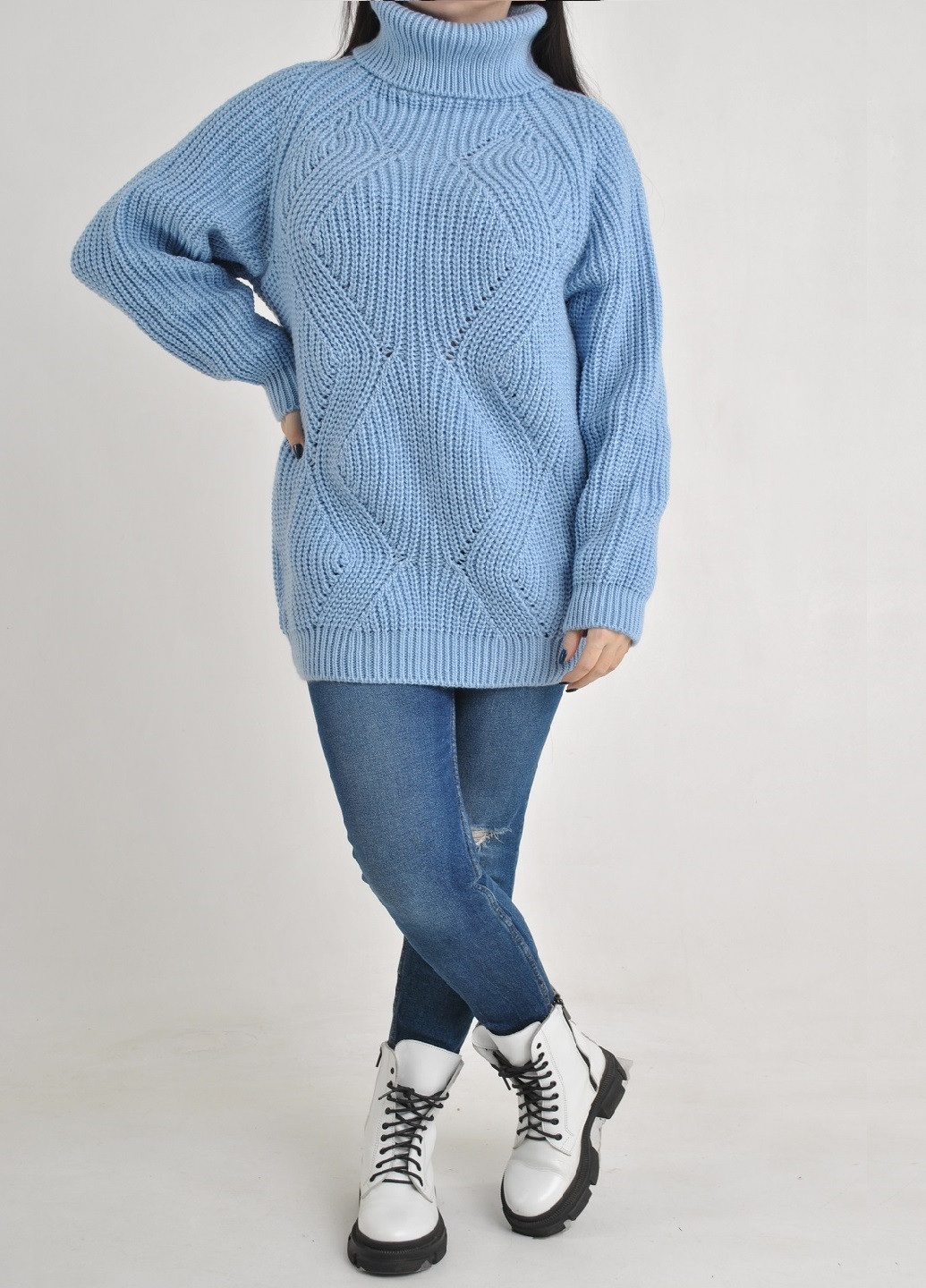 Голубой зимний удлиненный свитер Berta Lucci