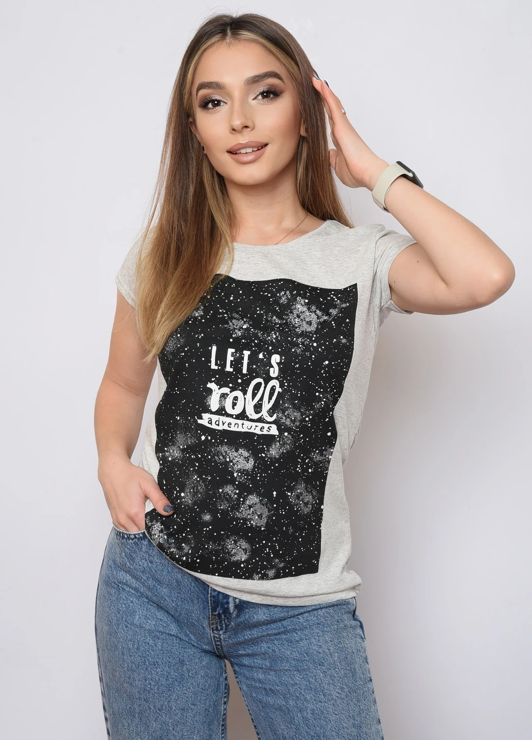 Футболка жіноча сіра з метеликом Let's Shop - (256547366)
