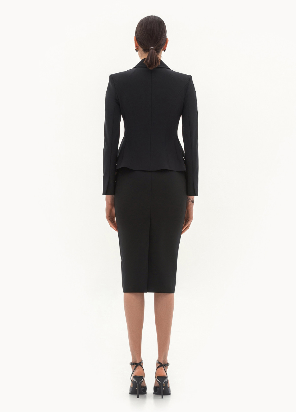 Черный женский жакет BGL однотонный - демисезонный