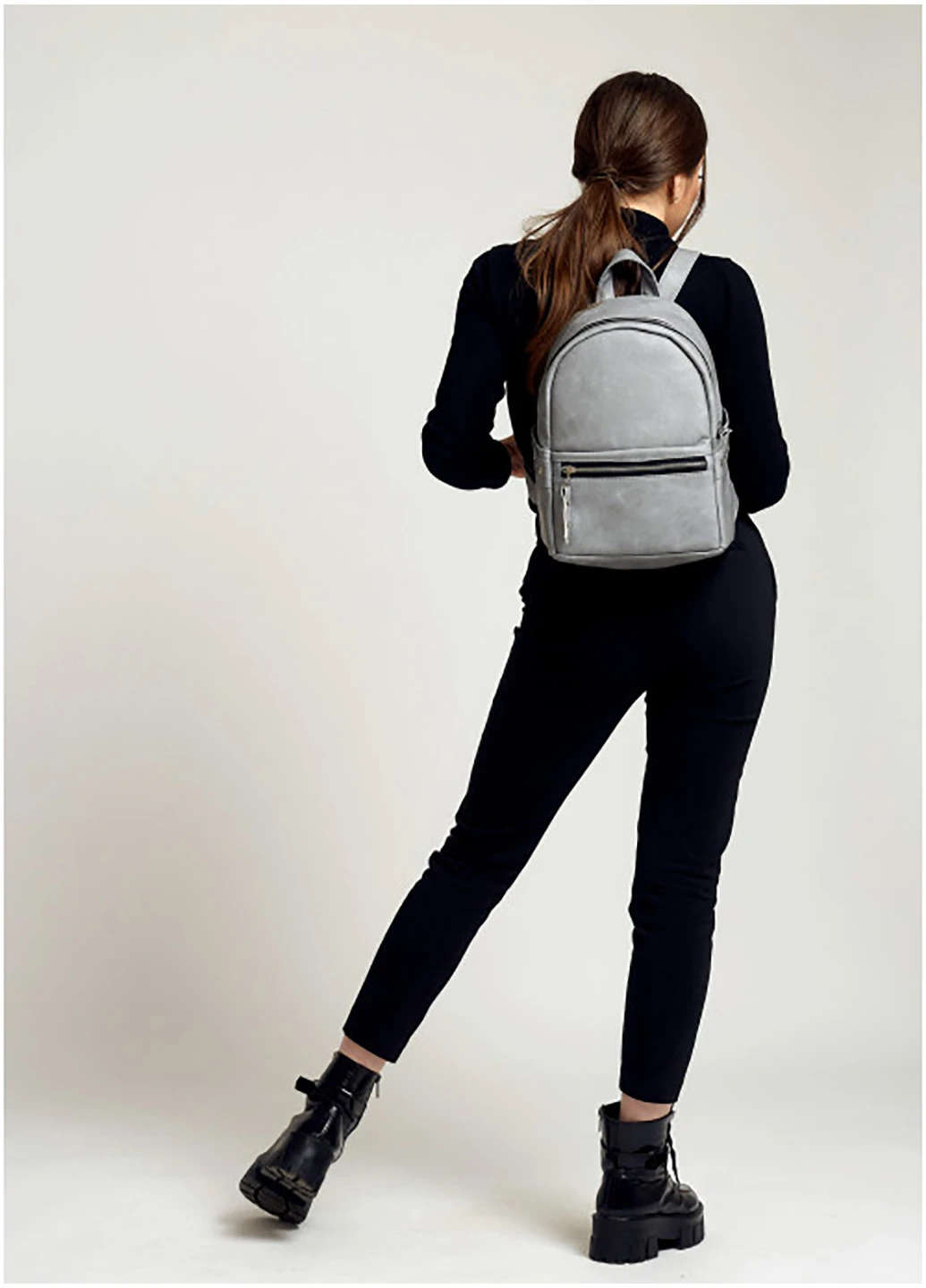 Жіночий рюкзак 35х25х12 см Sambag (226576658)