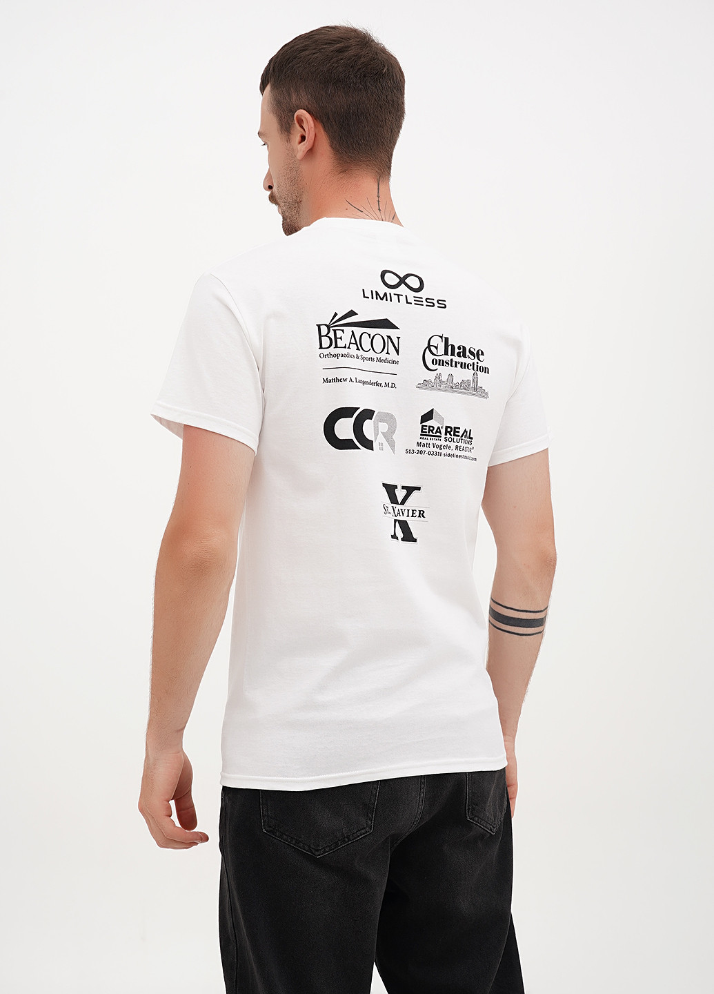 Белая футболка Hanes