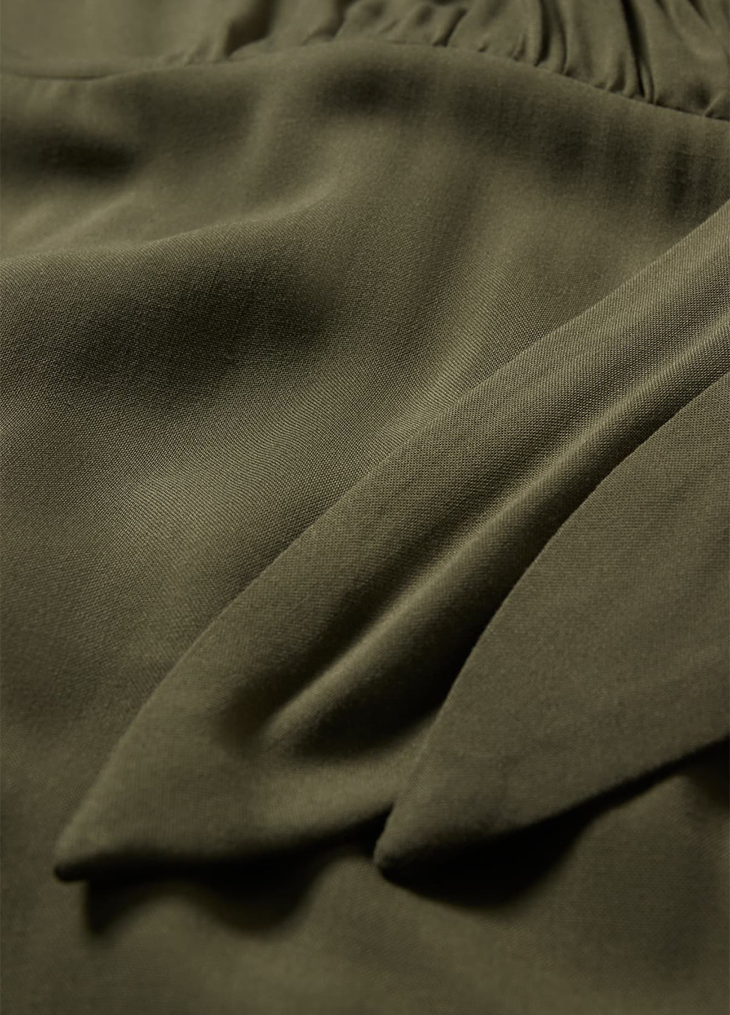 Оливкова (хакі) кежуал сукня на запах C&A однотонна