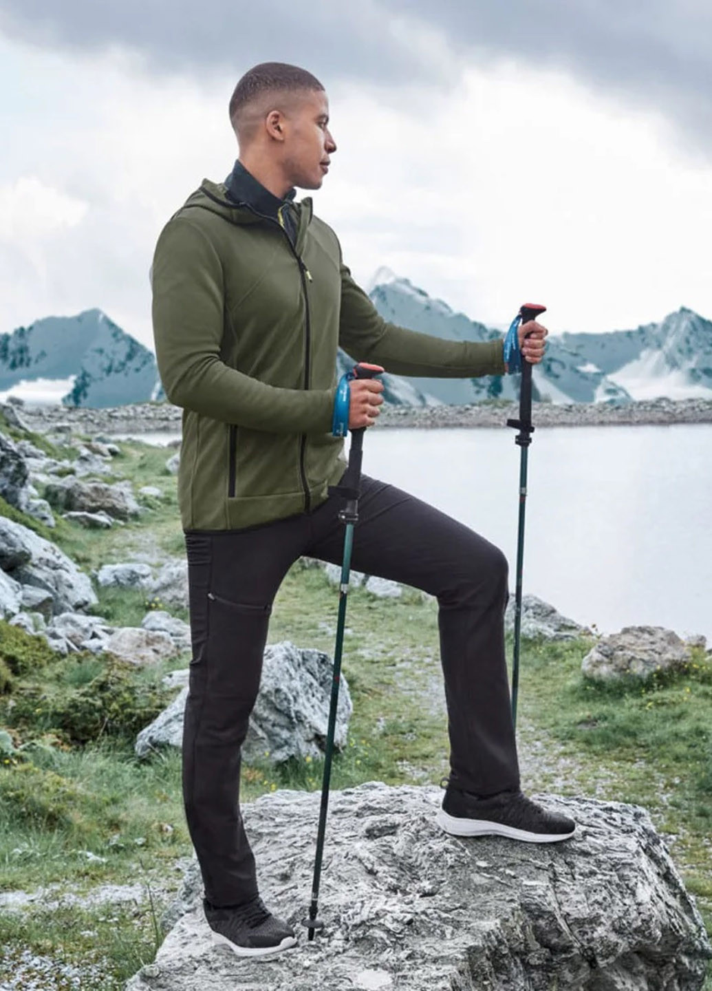 Оливковая (хаки) демисезонная куртка ROCKTRAIL